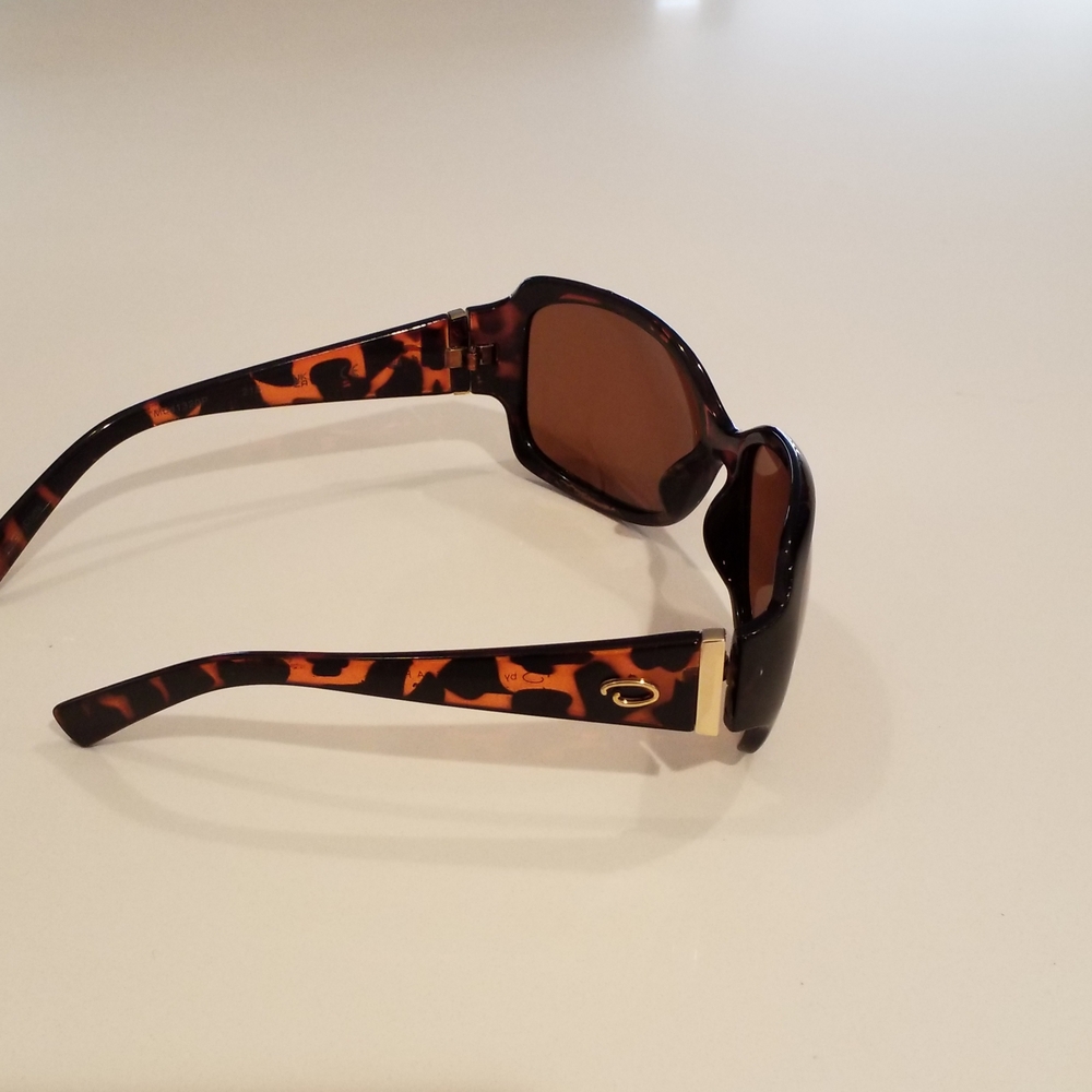 Tortoise Shell Sunglasses - Picture 2 of 4